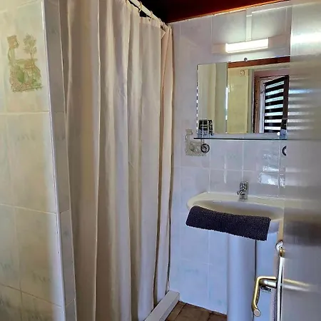 La Reserve Motel *